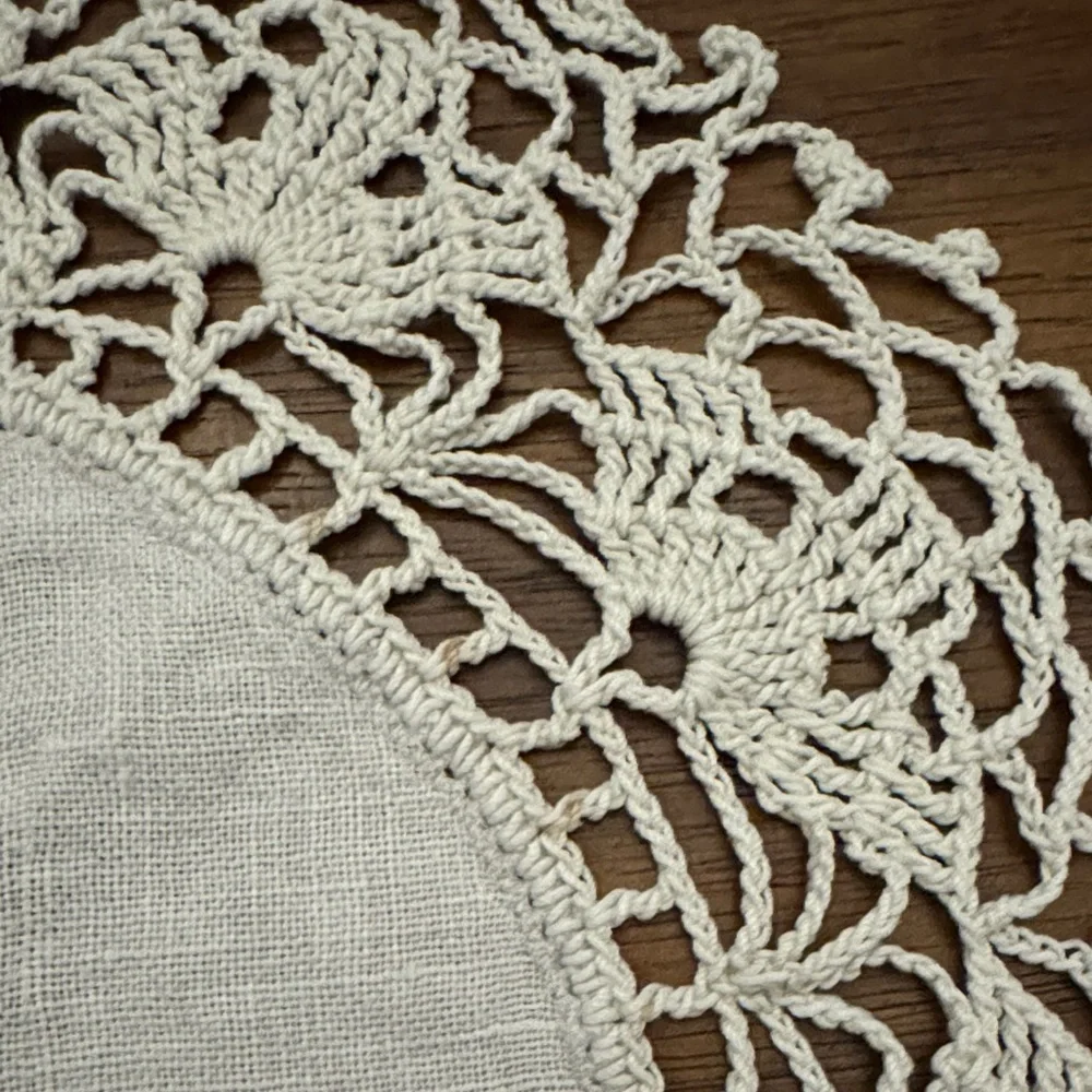White Linen Lace Doily — Tatting